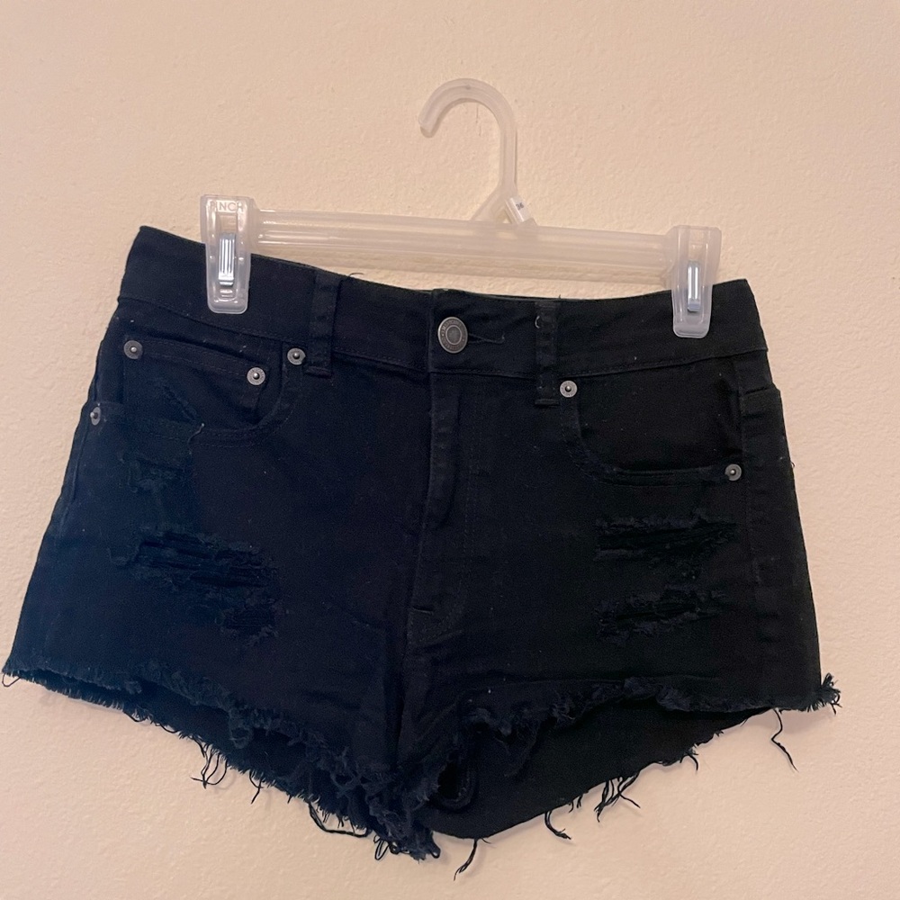 American Eagle Shorts. Size 6. Great Condition.